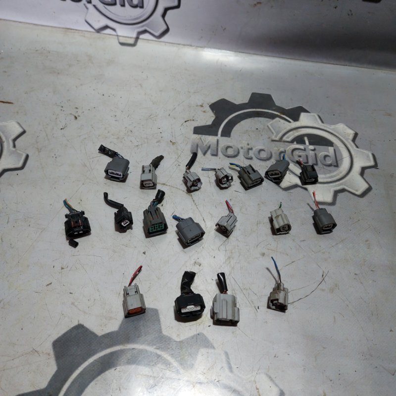 Запчасть разъём Nissan Serena 2009 CC25 MR20-DE - контрактная Разъём Nissan Serena 2009 CC25 MR20-DE - контрактная