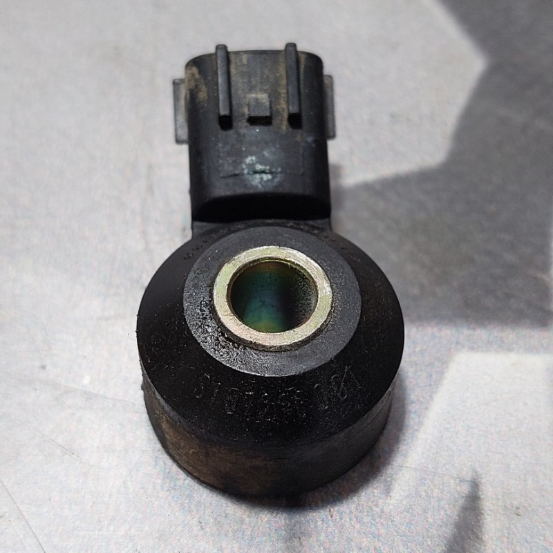 Датчик детонации Nissan Bluebird Sylphy 2004 QG10 QG18-DE 22060-4M500 контрактная