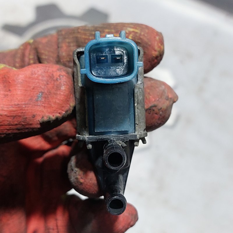 Клапан вакуумный X-Trail 2004 T30 QR20-DE