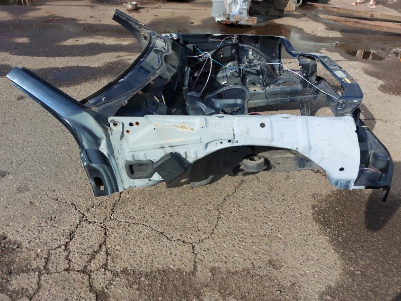 Передняя часть кузова передняя Mercedes-Benz E-class w210 m111.970