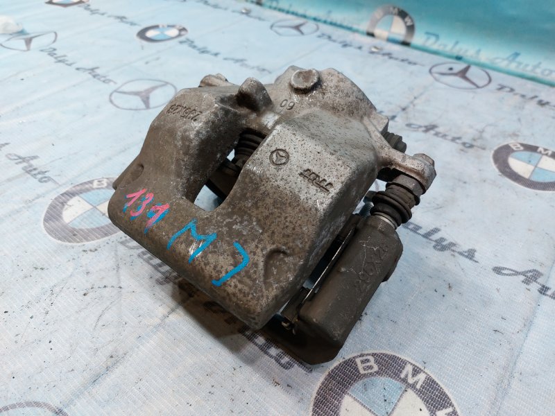 Суппорт тормозной Mercedes-Benz c-class w204 271.860