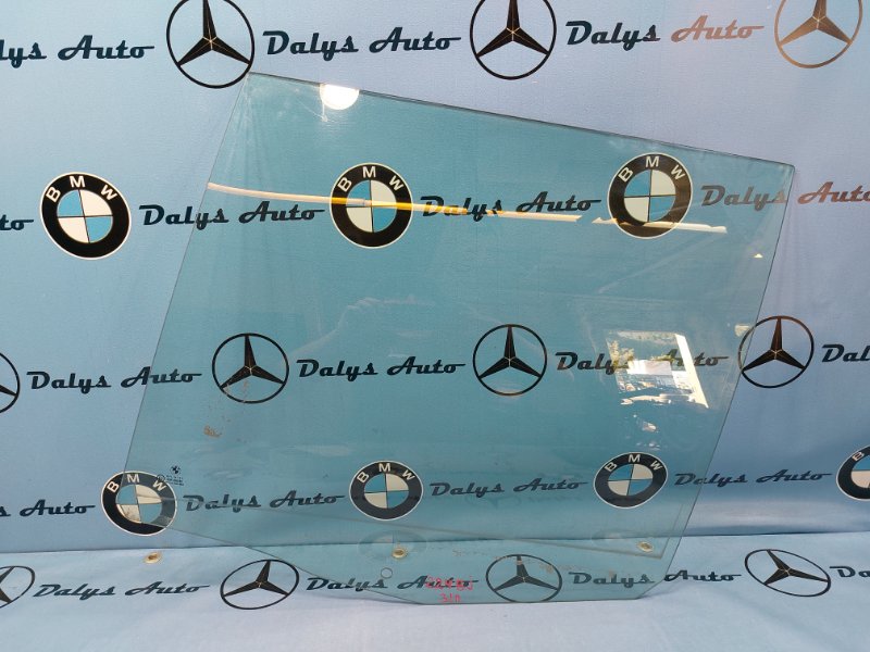 Стекло двери заднее левое BMW 528i 1997 e39 универсал m52b28 51348189257 контрактная