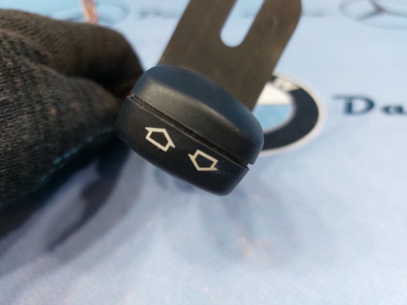 Подрулевой переключатель регулировка положения руля 528i 1997 e39 универсал m52b28