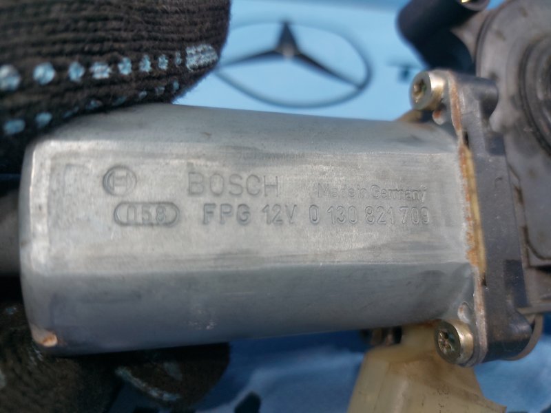 Моторчик стеклоподъемника передний правый E-class 15/10/2001 w210 112.914 Моторчик стеклоподъемника передний правый E-class 15/10/2001 w210 112.914