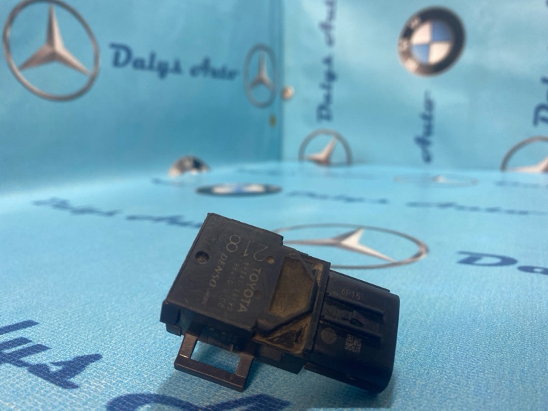 Датчик парковки (парктроник)