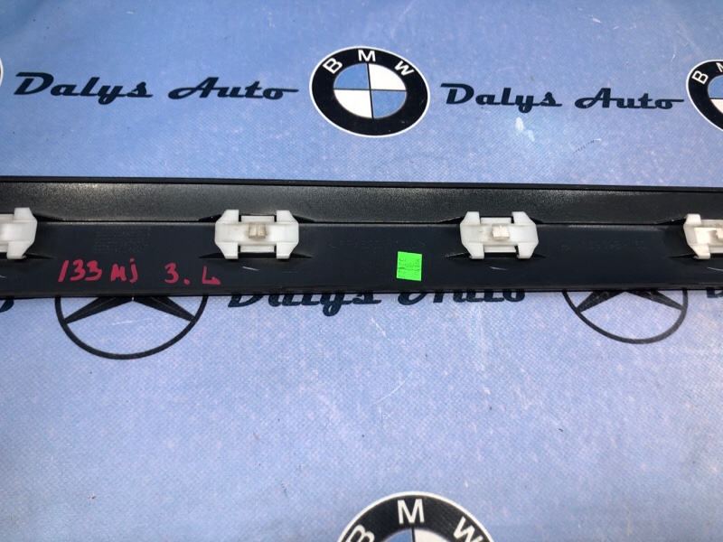 Молдинг двери задний левый B-CLASS 13.10.2010 W245 266.940 Молдинг двери задний левый B-CLASS 13.10.2010 W245 266.940