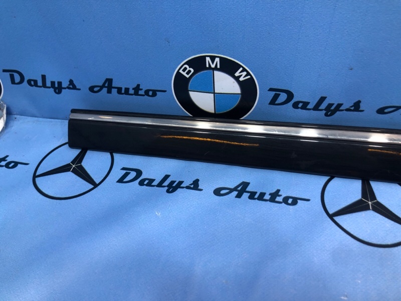 Молдинг двери передний левый E-class 02/03/2004 w211 m112.949 3.2 Молдинг двери передний левый E-class 02/03/2004 w211 m112.949 3.2