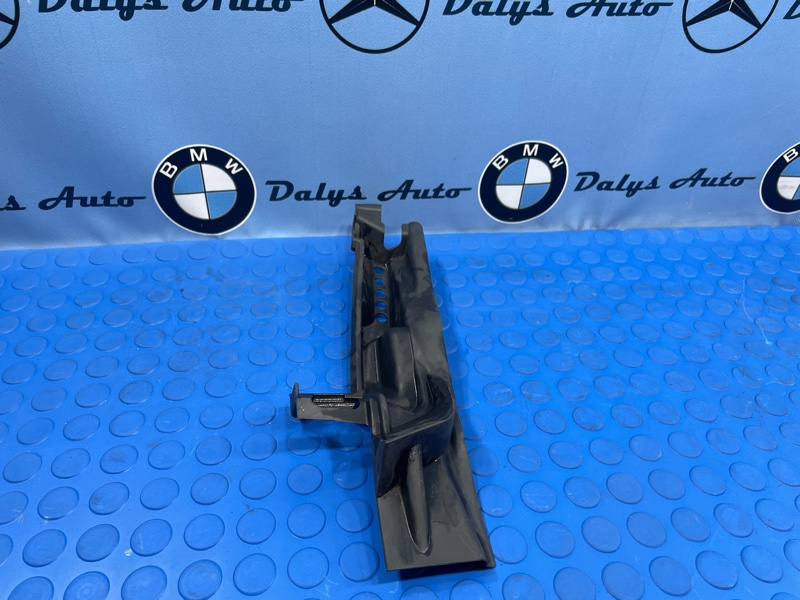 Водосток правый BMW 525i е60 LCi n52b25