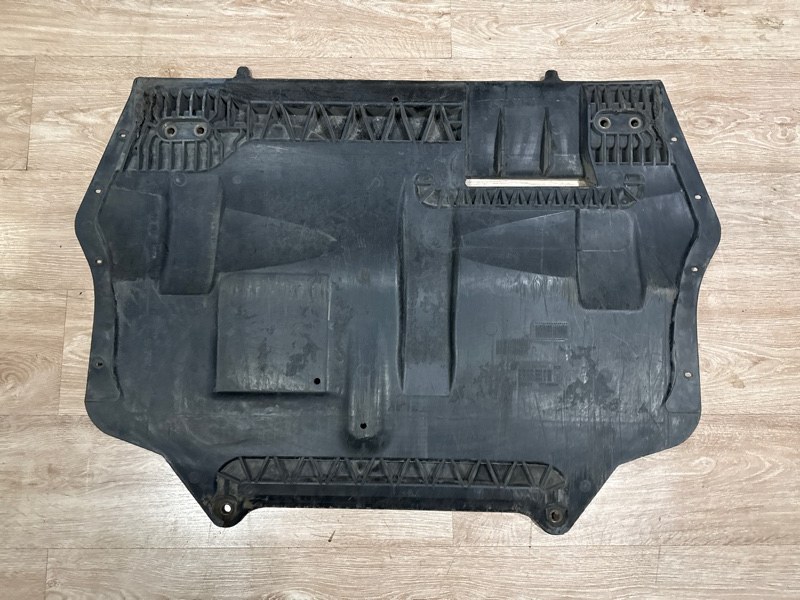 Защита двигателя Jetta 5С6