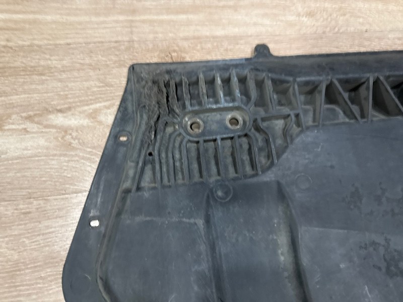 Защита двигателя Jetta 5С6