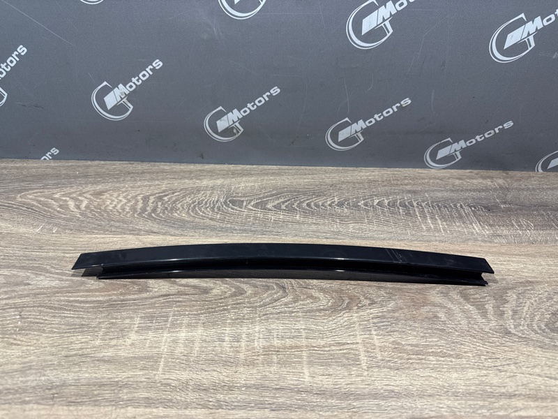 Накладка направляющей стойки стекла задняя левая BMW 1-Series E87 n46b20 51 34 7 068 129 контрактная
