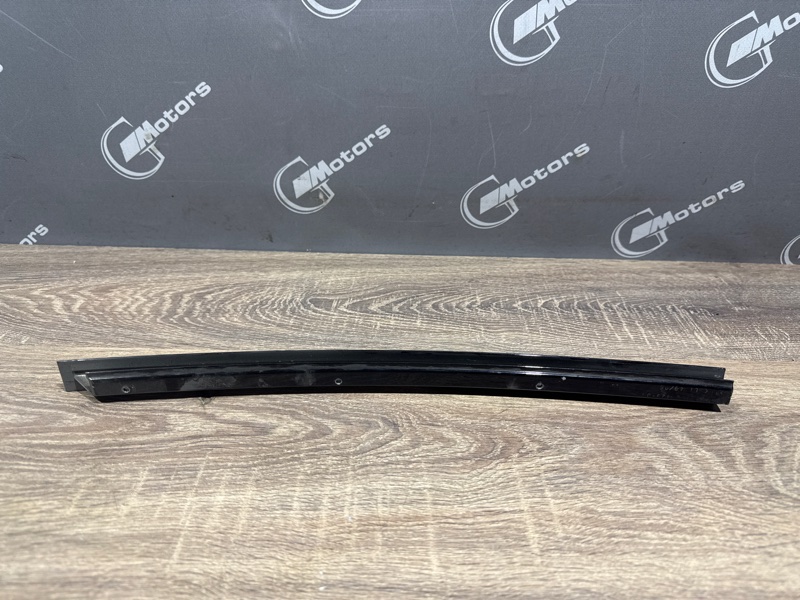 Накладка направляющей стойки стекла задняя левая 1-Series E87 n46b20