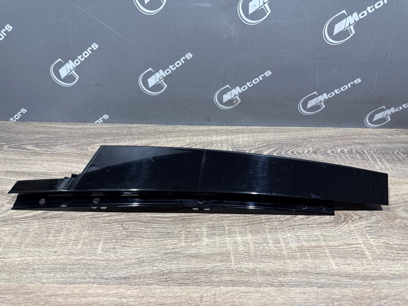 Накладка центральной стойки двери 320i 2009 E90 N46B20BD Накладка центральной стойки двери 320i 2009 E90 N46B20BD