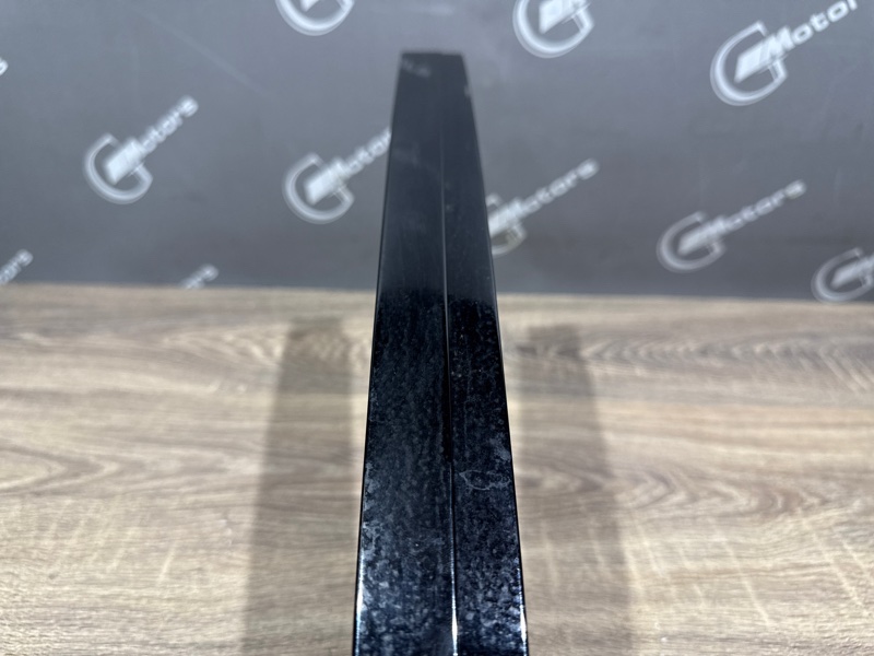 Накладка центральной стойки двери 320i 2009 E90 N46B20BD Накладка центральной стойки двери 320i 2009 E90 N46B20BD