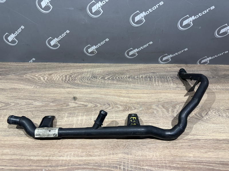 Патрубок системы охлаждения BMW X1 2013 E84 N20B20 17 12 7 639 027 контрактная