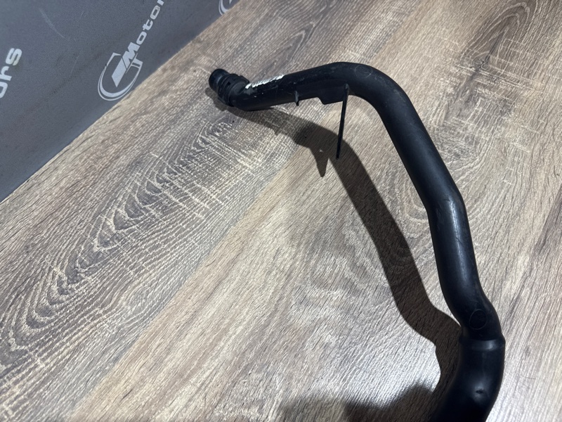 Патрубок системы охлаждения X1 2013 E84 N20B20