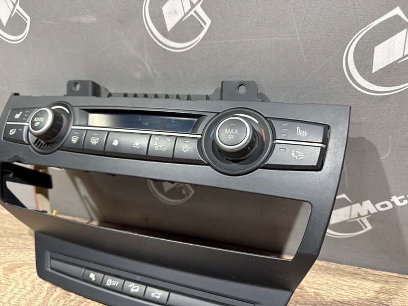 Блок управления климат-контролем BMW X5 E70