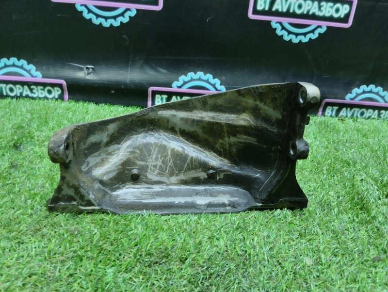 Крышка АКПП Toyota Ipsum SXM10G 3S-FE