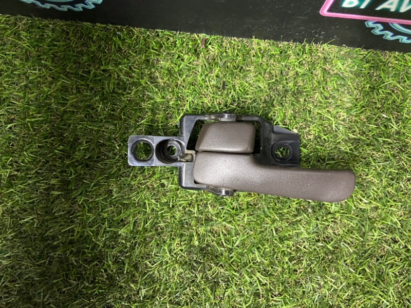 Ручка двери внутренняя Crown 1992 JZS 141 1JZ GE