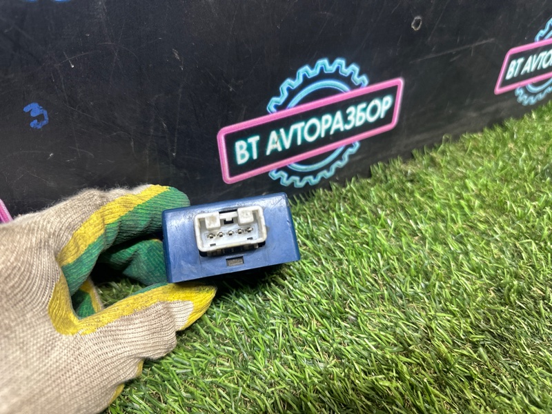 Блок управления дверьми Crown 1992 JZS 141 1JZ GE