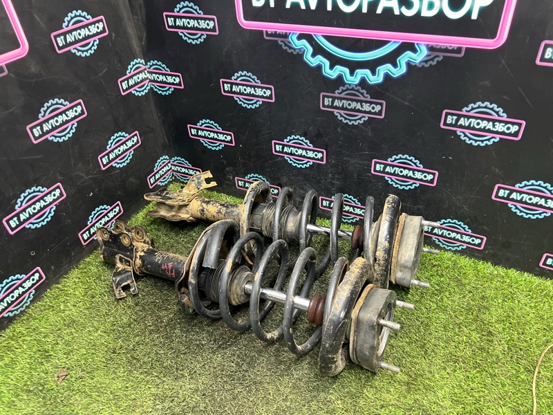 Стойка подвески передняя Nissan R’nessa 1998 PNN30 KA24DE Б/У