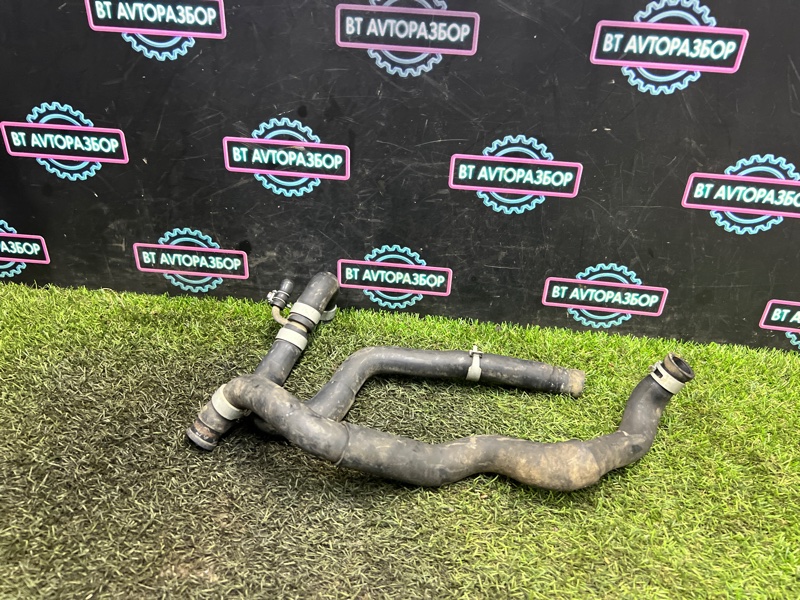 Патрубок радиатора печки Nissan R’nessa 1998 PNN30 KA24DE Б/У