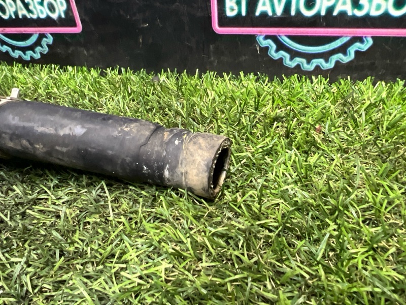 Патрубок радиатора печки Nissan R’nessa PNN30 KA24DE