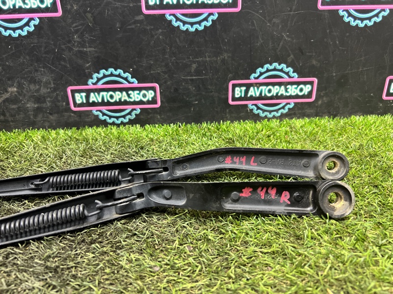 Дворник лобового стекла R’nessa 1998 PNN30 KA24DE