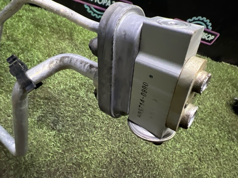 Трубка кондиционера R’nessa 1998 PNN30 KA24DE