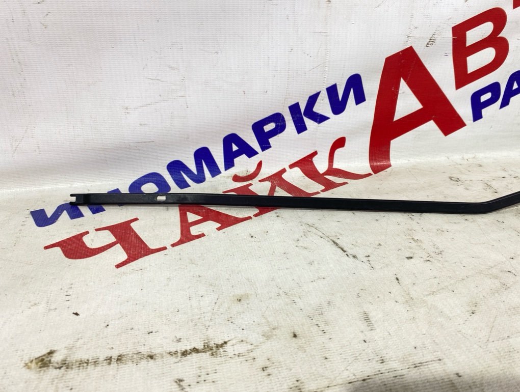 Поводок дворника правый Х-Рей