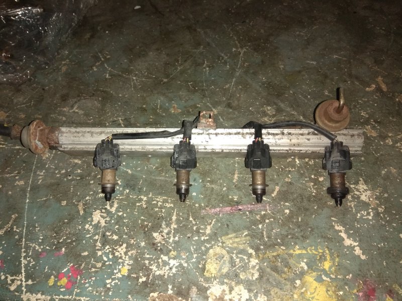 Инжектор Honda D13B Инжектор Honda D13B