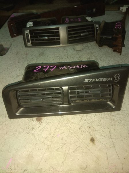 Консоль Nissan Stagea WGNC34 Консоль Nissan Stagea WGNC34