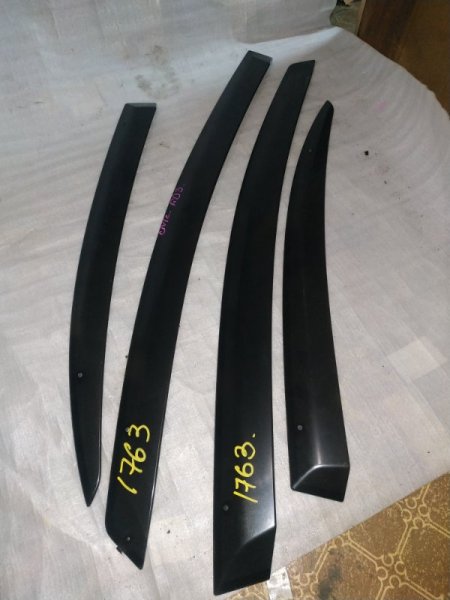 Ветровик Honda Civic FD3 Ветровик Honda Civic FD3