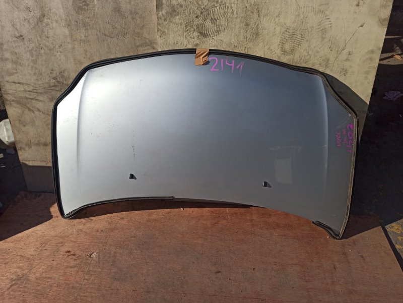 Капот Toyota Ist NCP60 Капот Toyota Ist NCP60