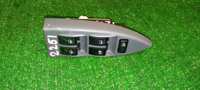 Блок упр. стеклоподьемниками Daihatsu Move Latte L550 EF передний правый