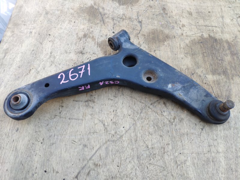 Запчасть рычаг передний правый MITSUBISHI LANCER CS2A 4G15 контрактная Рычаг передний правый MITSUBISHI LANCER CS2A 4G15 контрактная