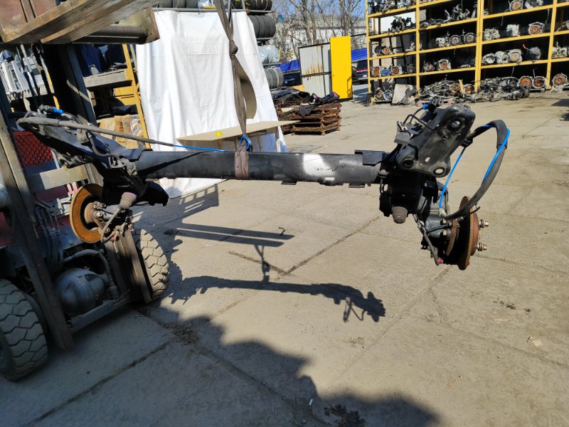 Балка подвески задняя Peugeot 208 CC5 1607197180 контрактная