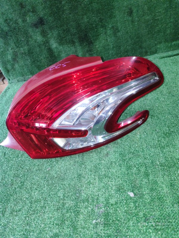 Стоп-сигнал задний правый Peugeot 208 CC5 9672628380 контрактная