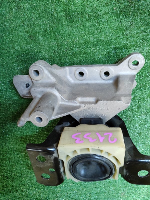 Подушка двигателя LUTECIA 2017 RM5M M5M Подушка двигателя LUTECIA 2017 RM5M M5M