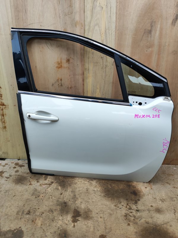 Дверь передняя правая Peugeot 208 CC5 9671889680 контрактная