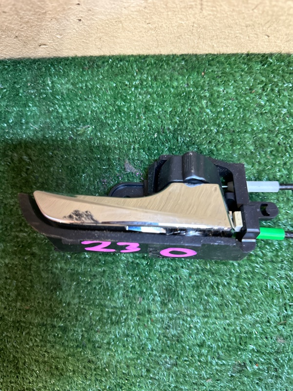 Замок двери передний правый DAIHATSU MOVE LA160S Замок двери передний правый DAIHATSU MOVE LA160S