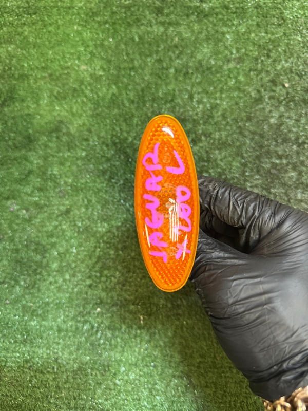 Повторитель в крыло передний левый S-type X200 AJ30