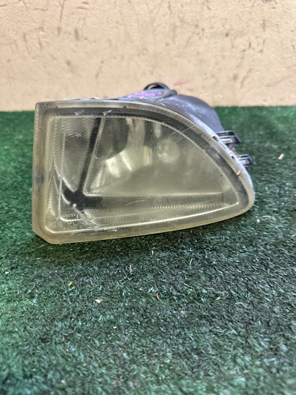 Запчасть туманка передняя левая HONDA LEGEND KB2 контрактная Туманка передняя левая HONDA LEGEND KB2 контрактная