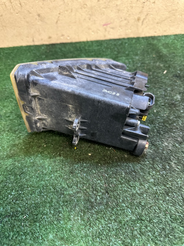 Туманка передняя левая LEGEND KB2 Туманка передняя левая LEGEND KB2