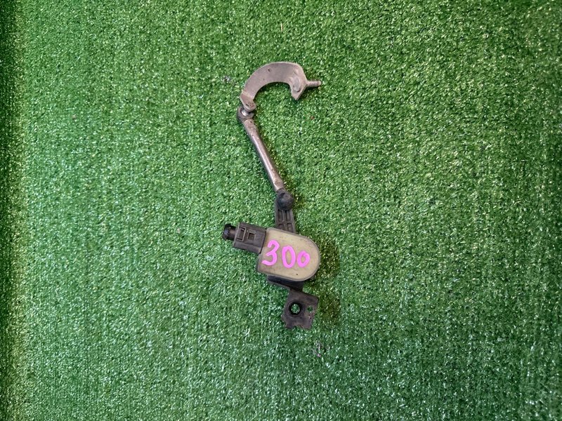 Датчик высоты дорожного просвета AUDI A4 8E 1T0907503 контрактная