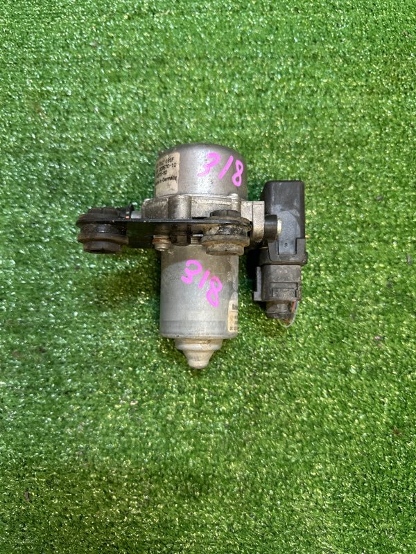 Запчасть клапан вакуумный AUDI A1 8X 1K0612181F контрактная Клапан вакуумный AUDI A1 8X 1K0612181F контрактная