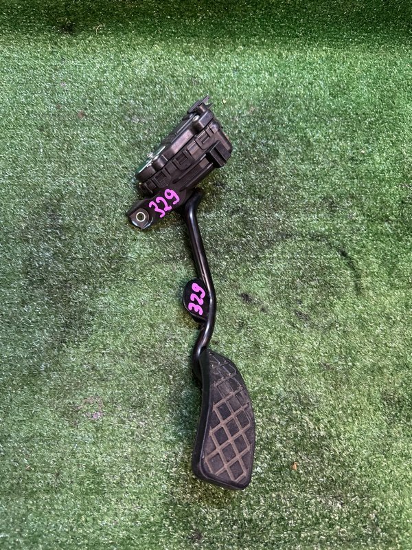 Педаль газа AUDI A4 8E 8E2721523J контрактная