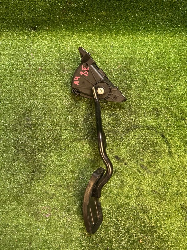 Педаль газа A4 8E