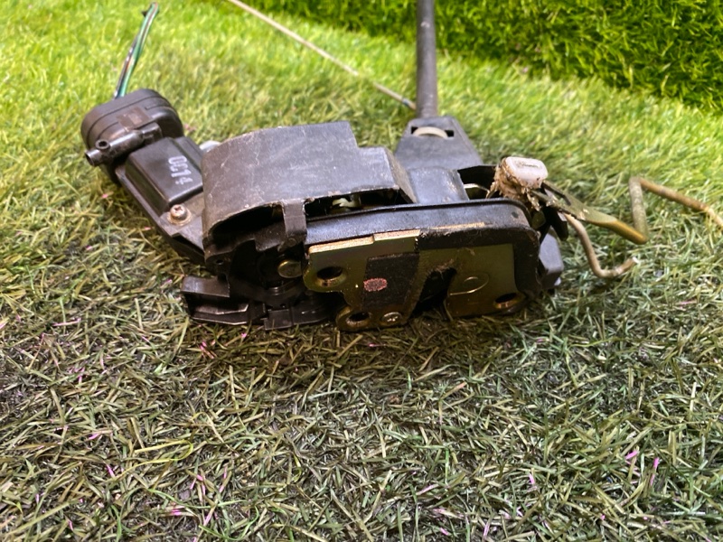 Замок двери передний левый MARK II GX100