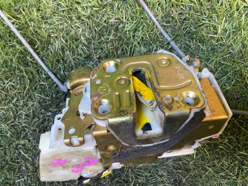 Замок двери передний левый TERRANO PR50